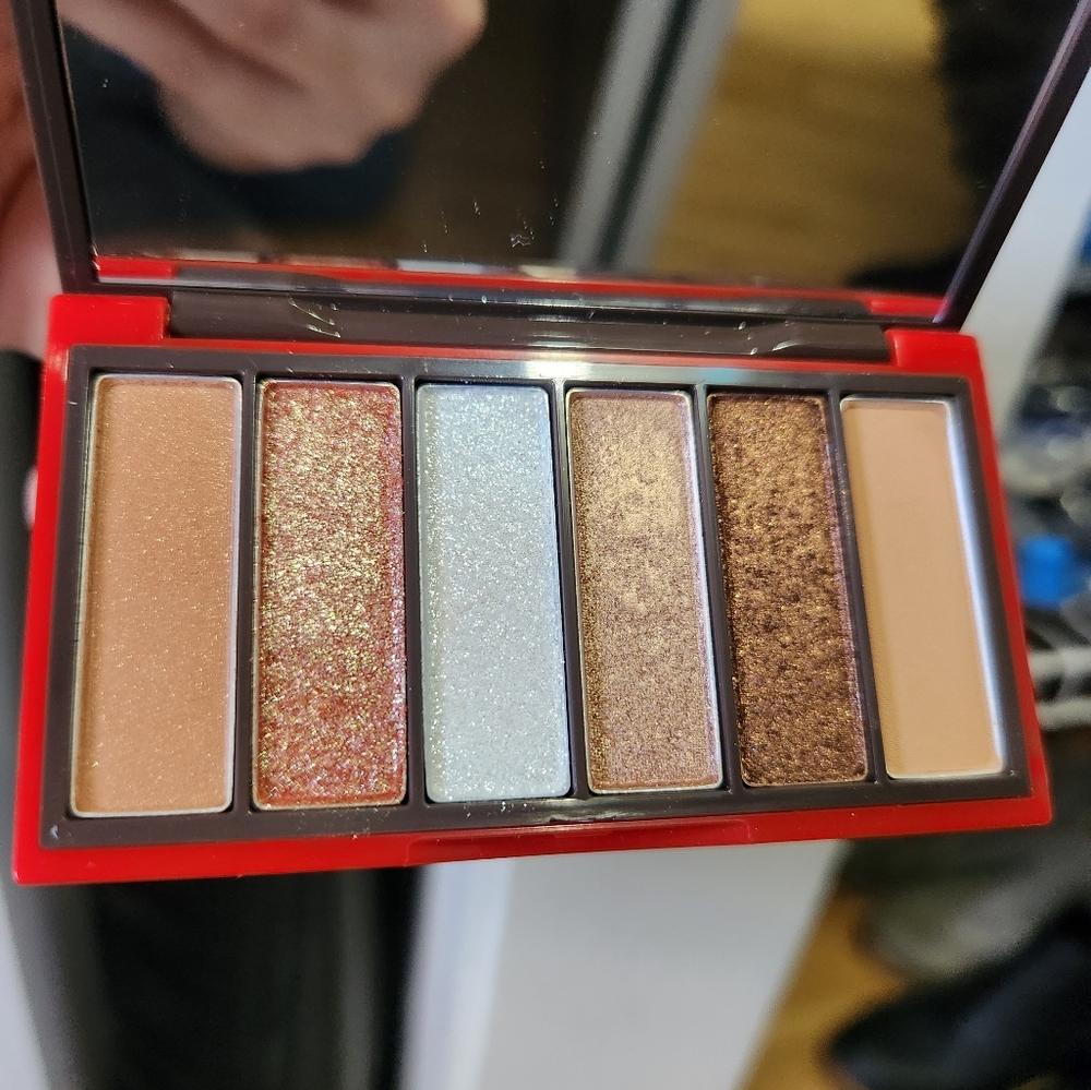 Etude house Rudolph eyeshadow palette